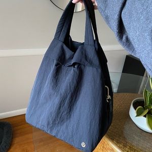 lulu lemon | black tote